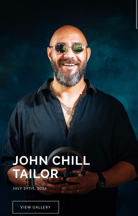 John Chill Tailor, fotografia de profil