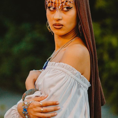 Alduts Sherdley, fotografia de profil