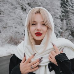 Daniela Costetchi, portret