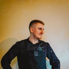 Mihai Dragomir, portret