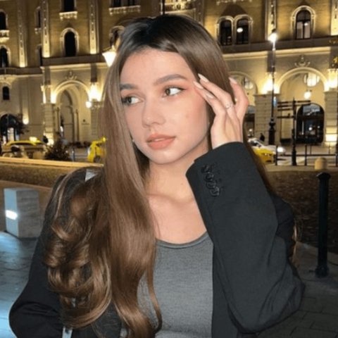 Denisa Glim, fotografia de profil